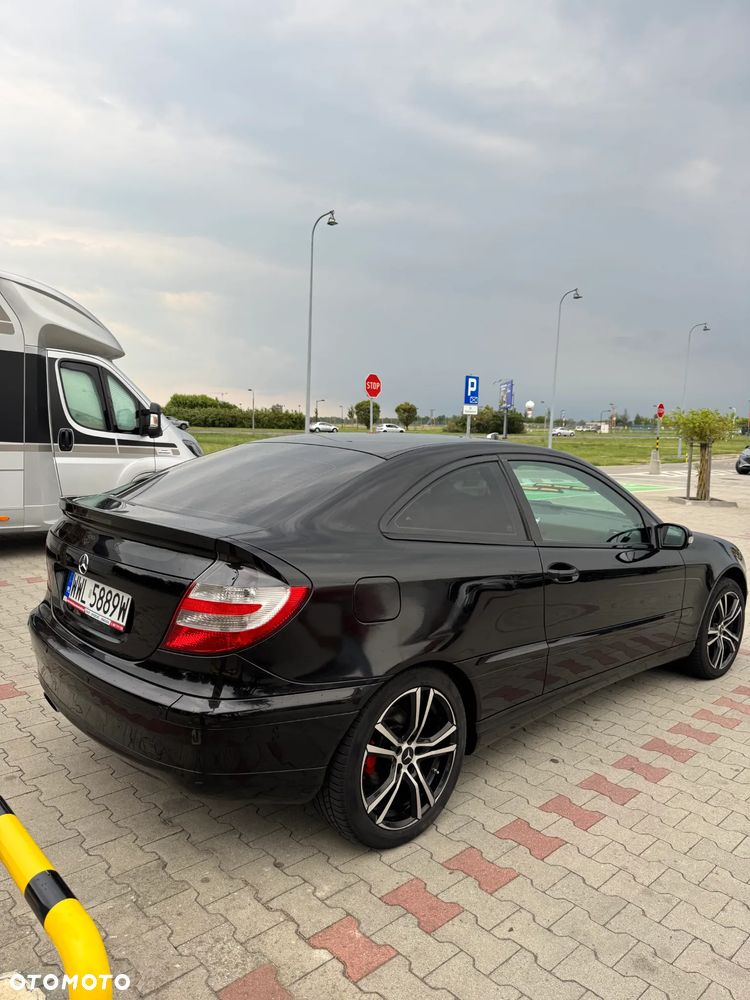 Mercedes-Benz Klasa C 180 Kompressor - 8