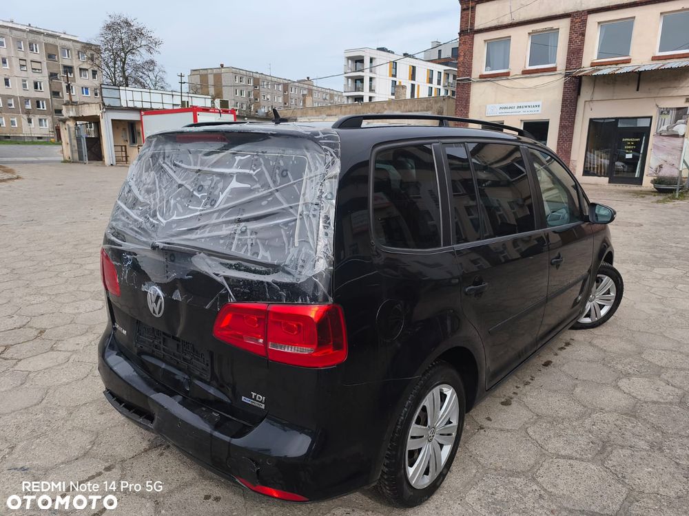Volkswagen Touran 1.6 TDI DPF BlueMotion Technology Comfortline - 4