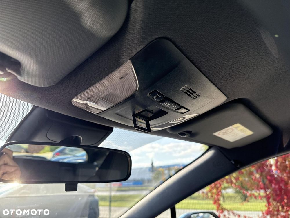 Toyota Corolla 1.8 Hybrid Comfort - 26