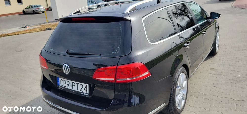Volkswagen Passat - 11