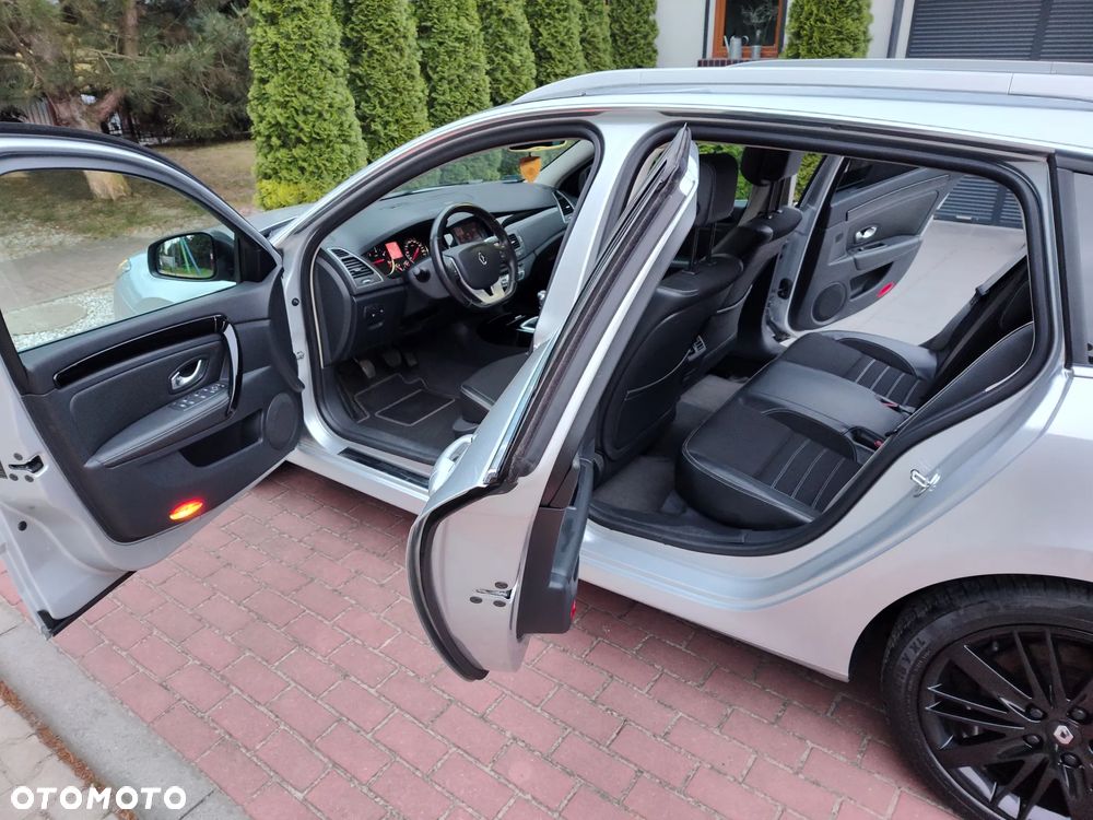 Renault Laguna 2.0 dCi Bose Edition - 8