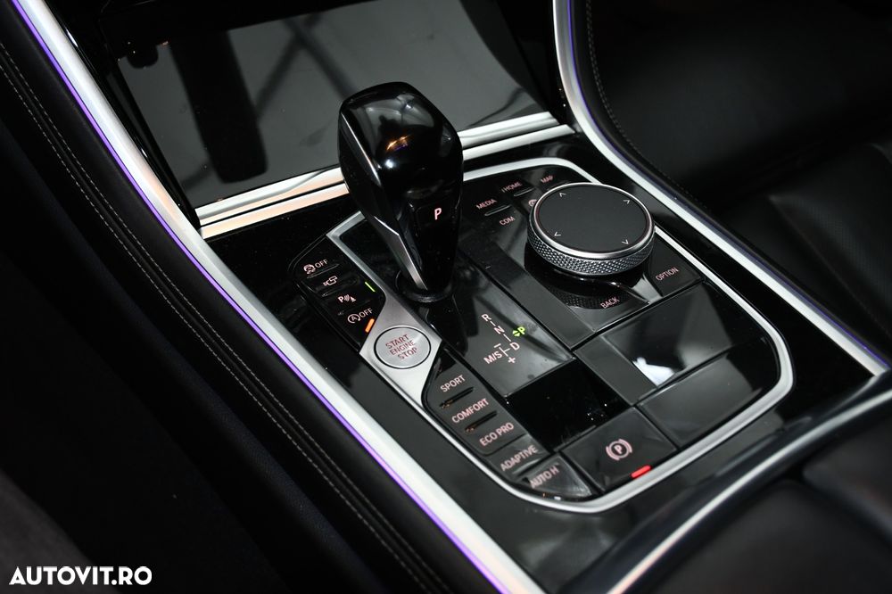 BMW M8 M850i xDrive AT - 17