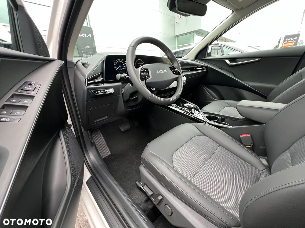 Kia Niro 1.6 GDI Hybrid Business Line - 28