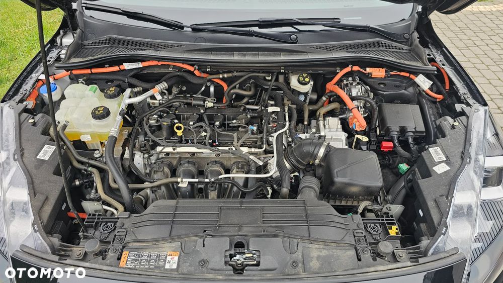 Ford Kuga 2.5 Duratec PHEV TITANIUM X - 40