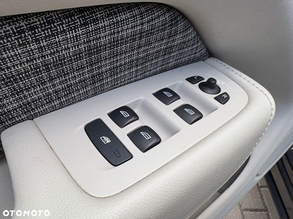 Volvo XC 60 - 21