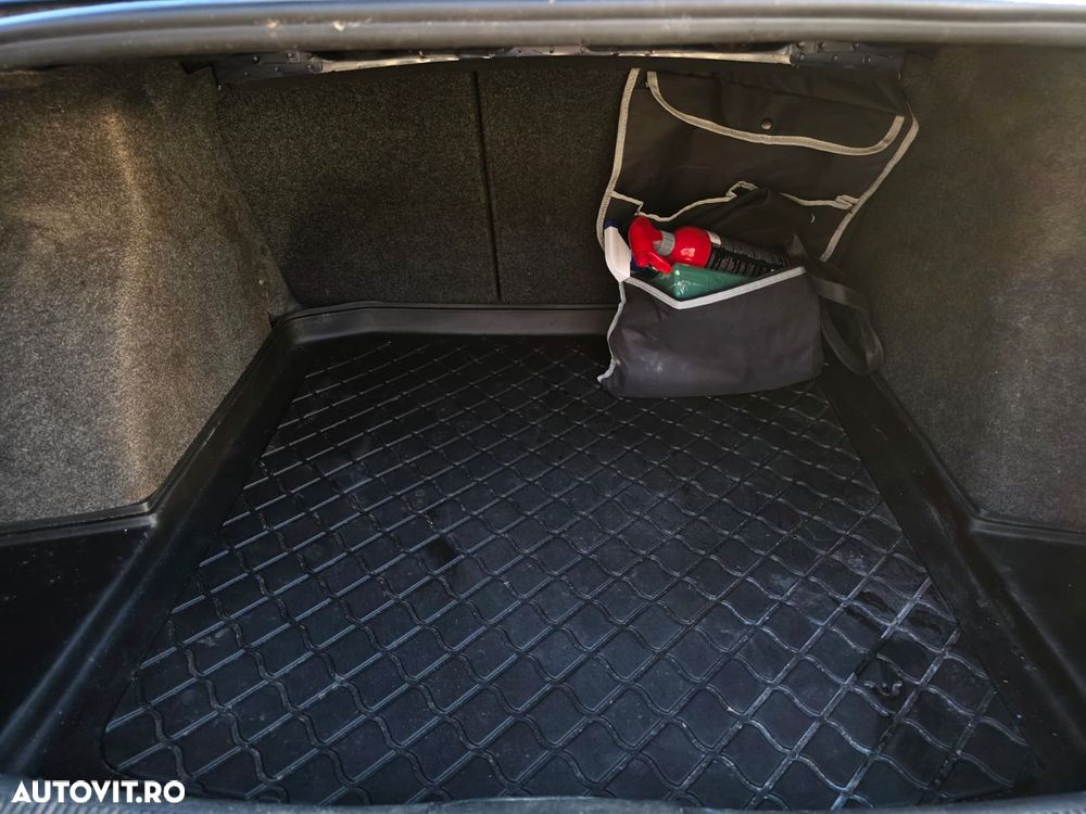 Skoda Fabia 1.2 Ambiente - 4