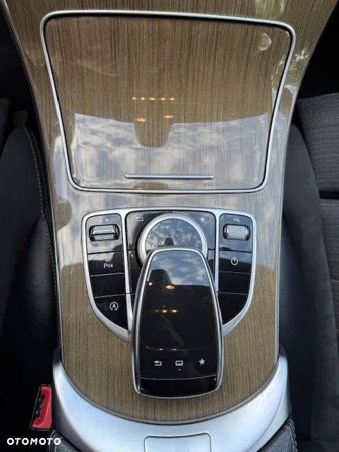 Mercedes-Benz Klasa C 180 7G-TRONIC - 20