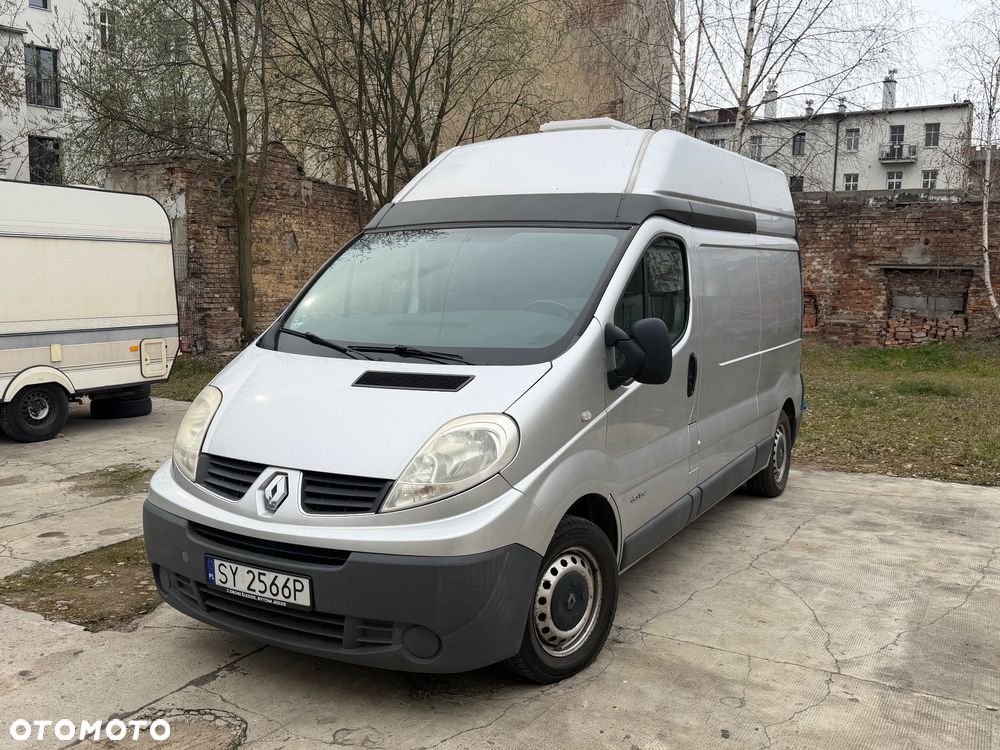 Renault Trafic - 2