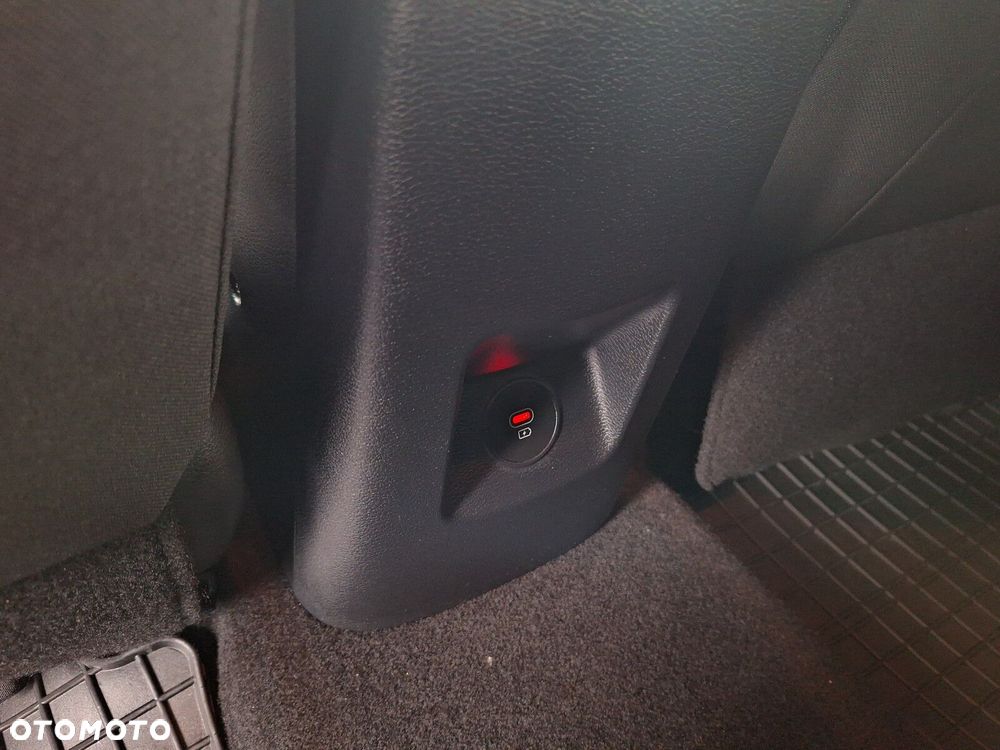 Kia Ceed 1.5 T-GDI M DCT - 40