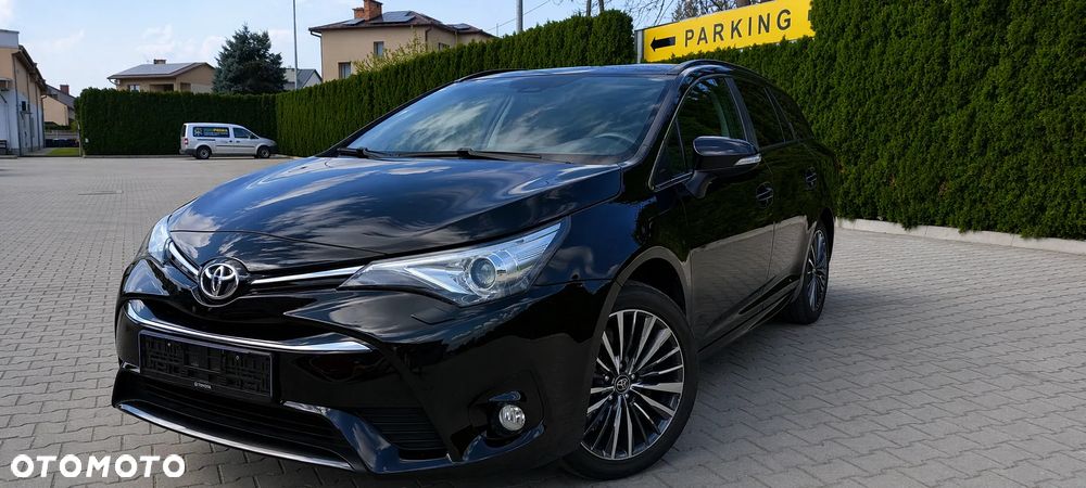 Toyota Avensis Touring Sports 1.8 Executive - 3
