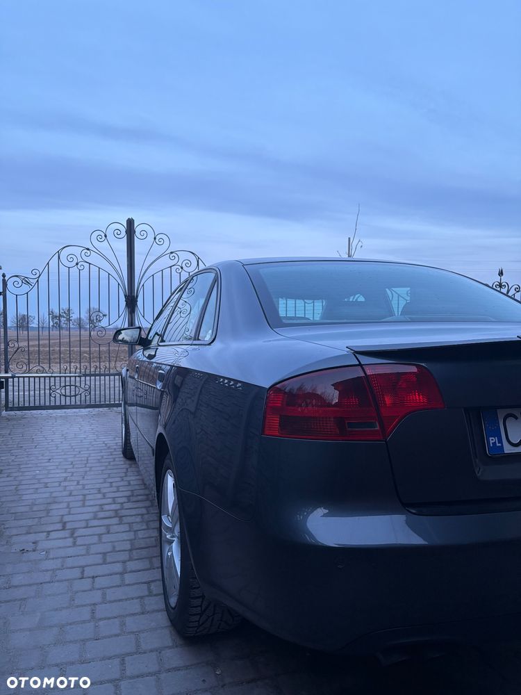 Audi A4 Limousine 2.0 TDI - 11