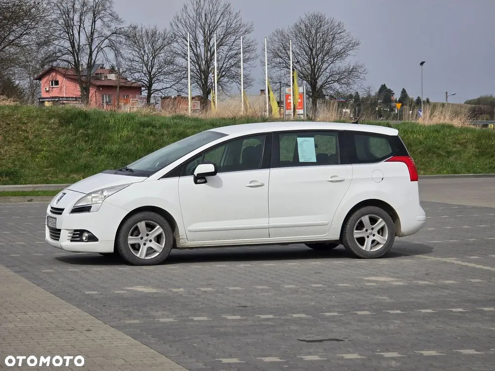 Peugeot 5008 1.6 HDi Premium - 4