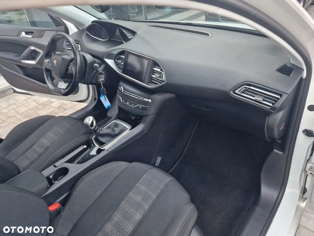 Peugeot 308 1.6 HDi Active - 18
