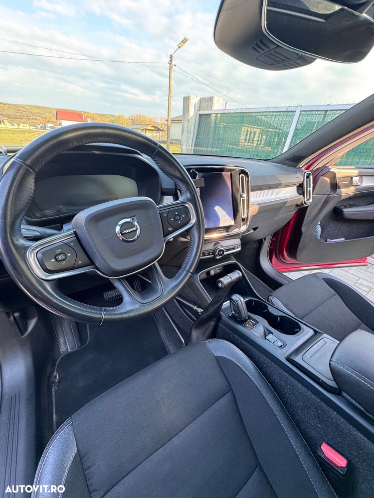 Volvo XC 40 D3 AWD Momentum Pro - 19
