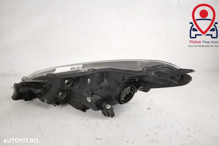 Far Dreapta Original Halogen In Stare Buna Toyota  Yaris  XP130 [2th f - 4