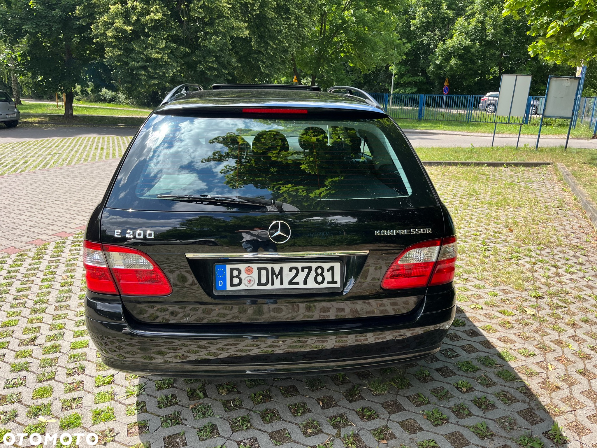 Mercedes-Benz Klasa E 200 T Kompressor Automatik Classic - 10