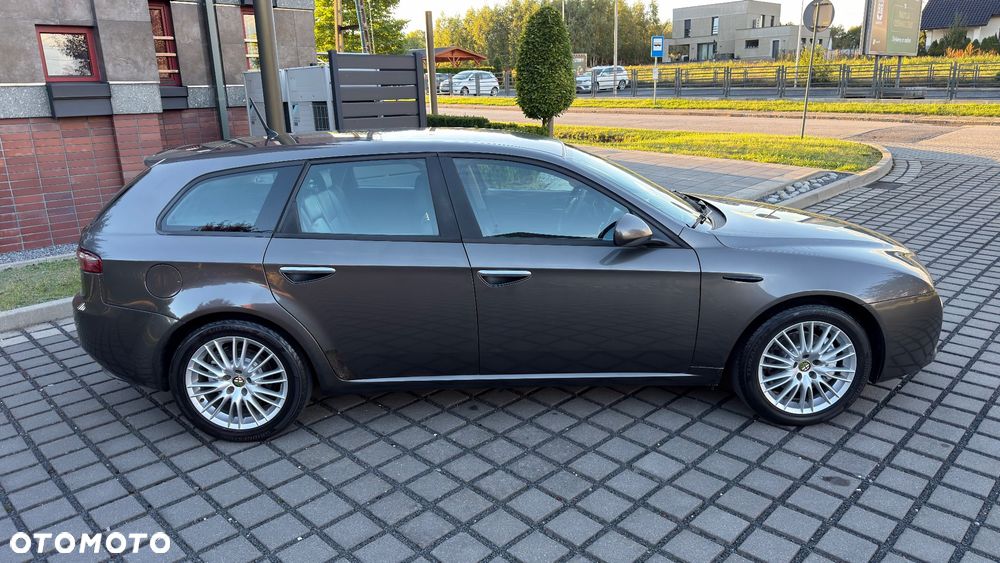 Alfa Romeo 159 1.9 JTDM 16V DPF Distinctive - 6