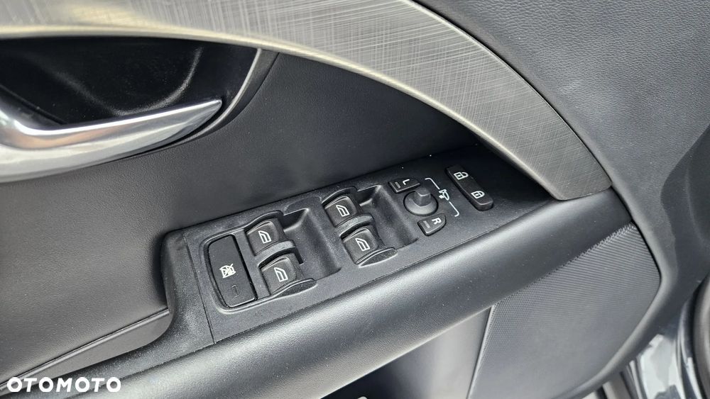 Volvo V70 2.0D Momentum - 22