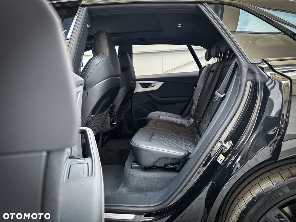 Audi Q8 - 30