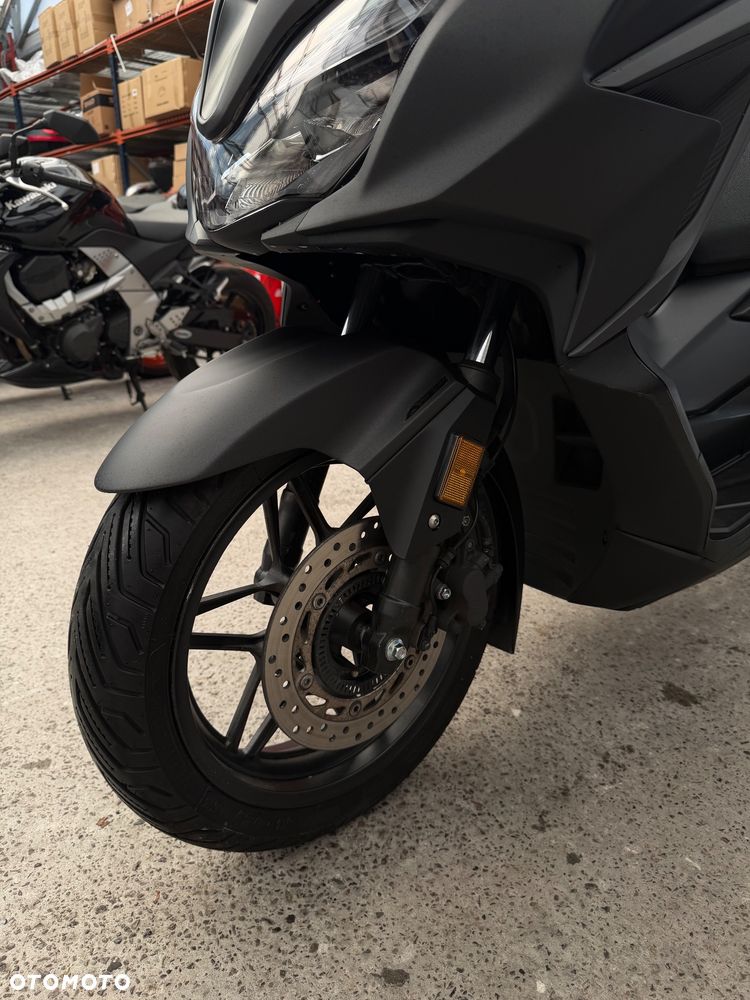 Honda NSS - 11