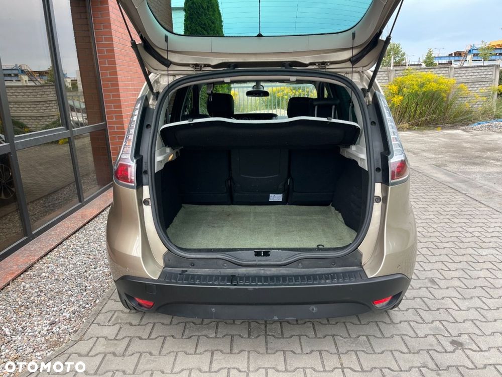 Renault Scenic 1.5 dCi Energy Bose EU6 - 28