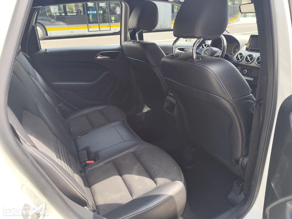 Mercedes-Benz B 180 (CDI) d Urban - 12