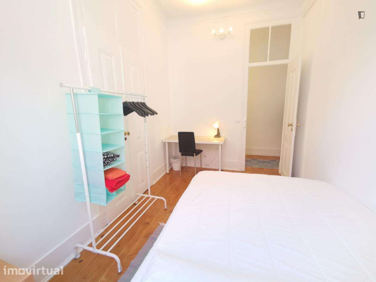 Quarto - localizado em Bairro Alto Lisbon - Grande imagem: 2/12