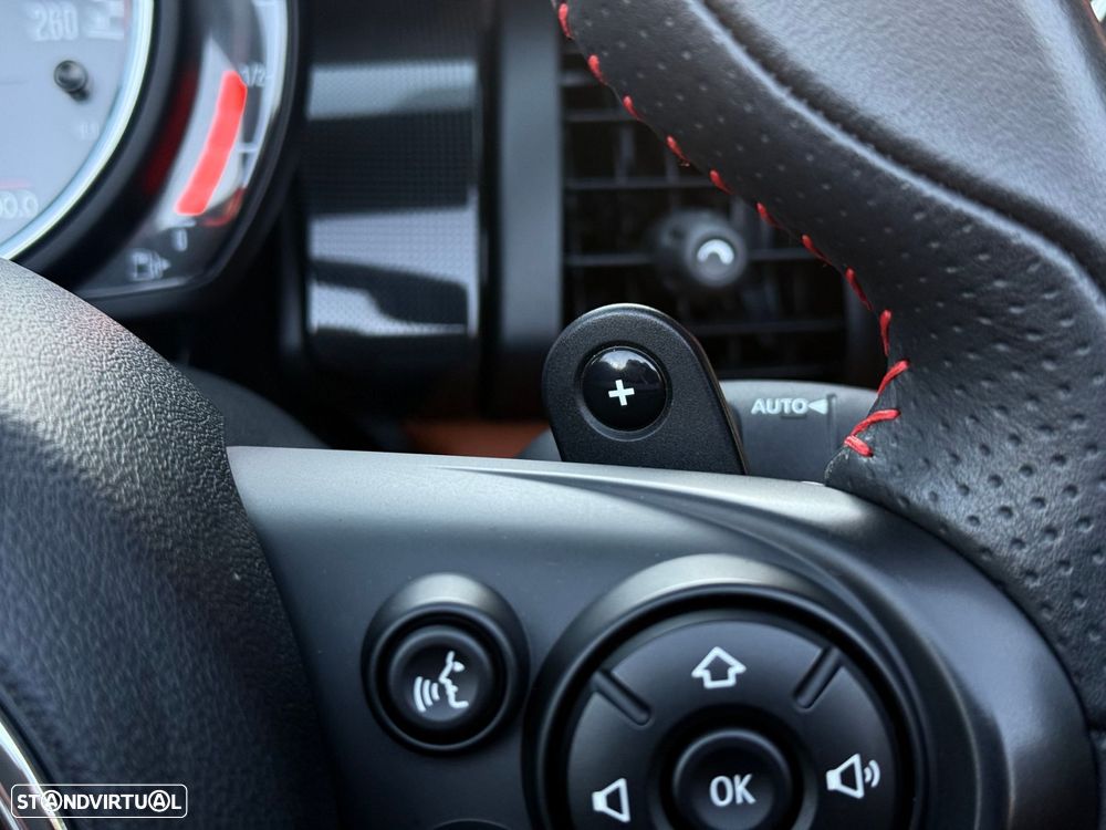 MINI Cabrio John Cooper Works Auto Desportiva - 40