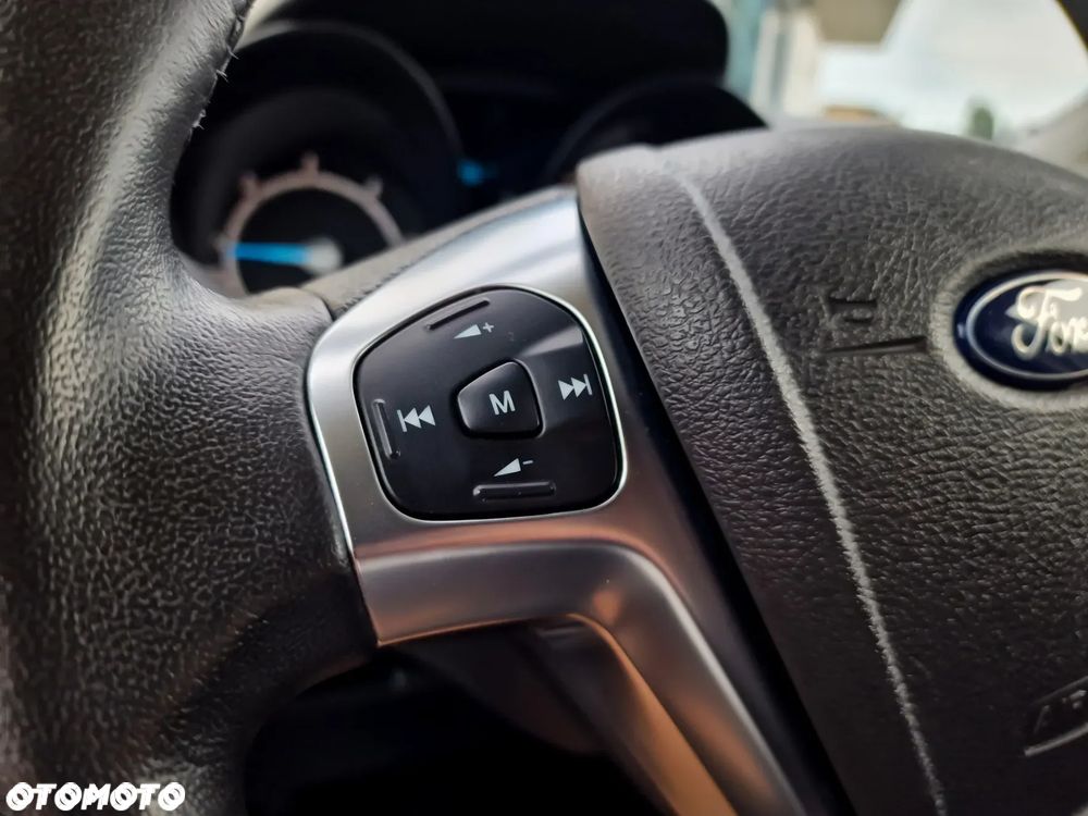 Ford TRANSIT COURIER - 9