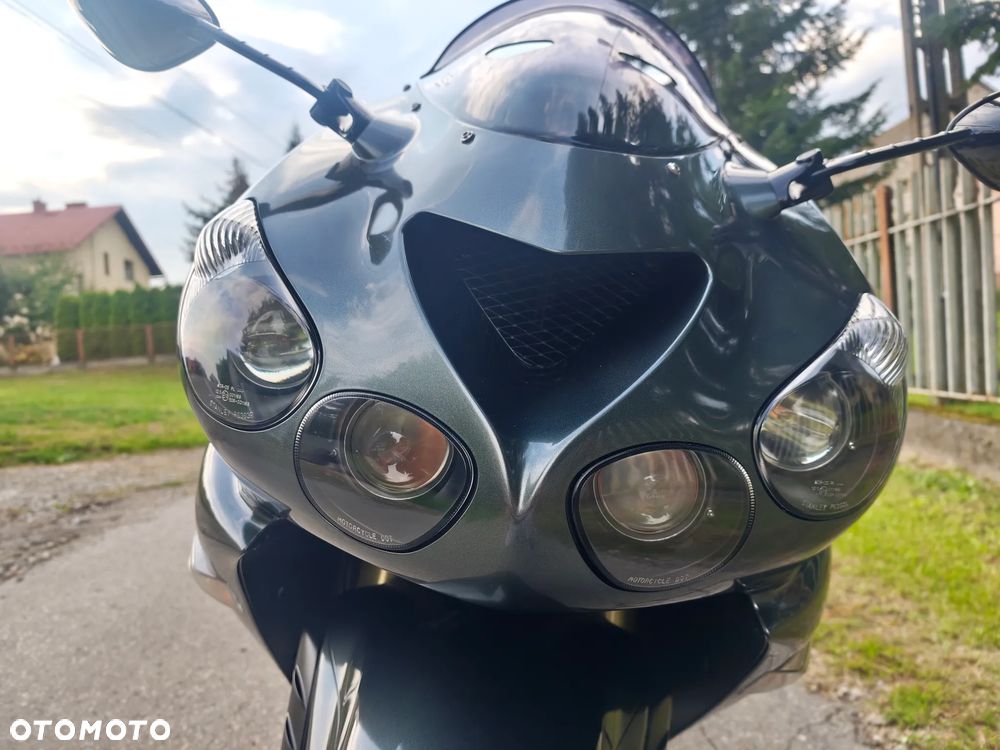 Kawasaki ZZR - 13