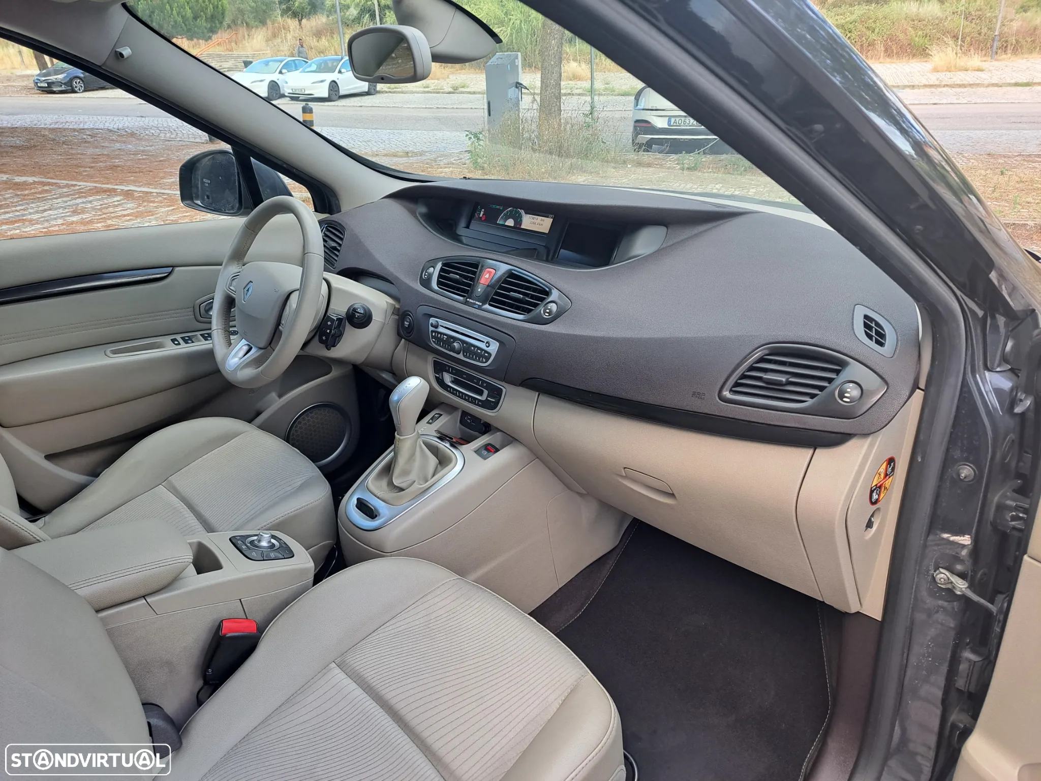 Renault Scénic 1.5 dCi Dynamique S EDC - 20
