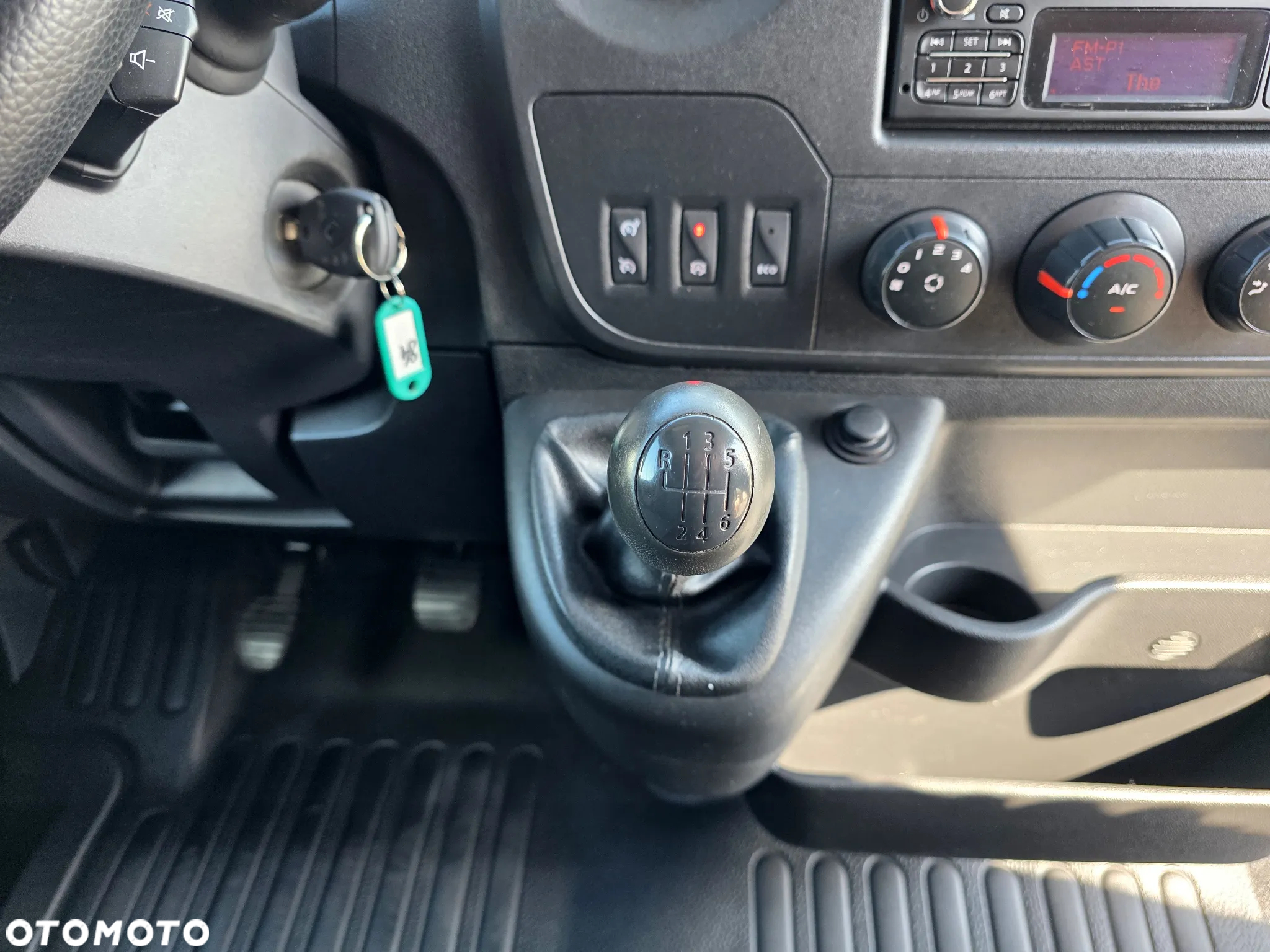 Renault MASTER 2,3 DCI 165 KONNA DOKA BRYGADÓWKA 7 OSOBOWA 3,2M SKRZYNIA KLIMA 201T/KM PRZEBIEGU GWARANCJA BLIŻNIAKI DO 3,5T - 25
