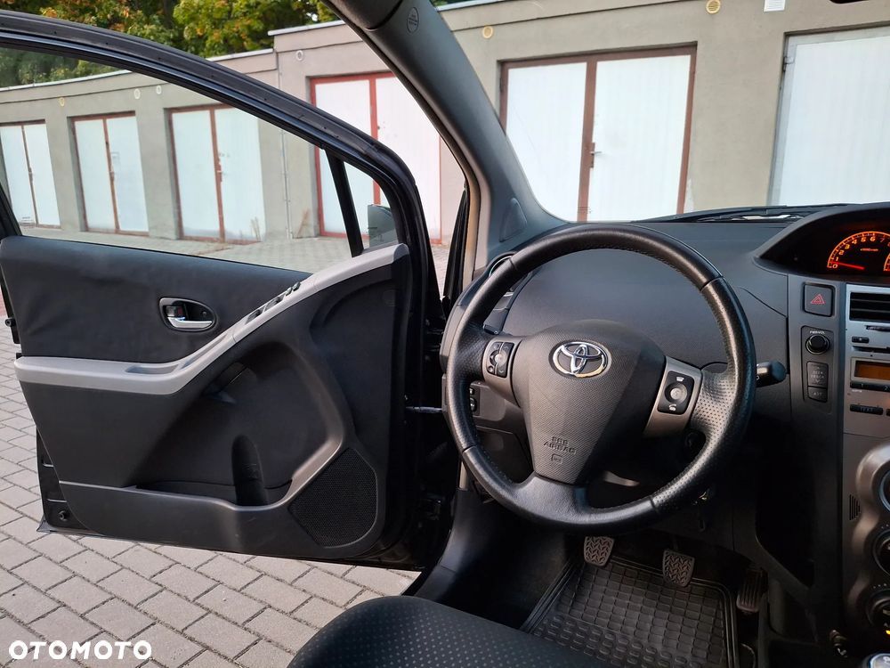 Toyota Yaris 1.33 Luna Start - 26