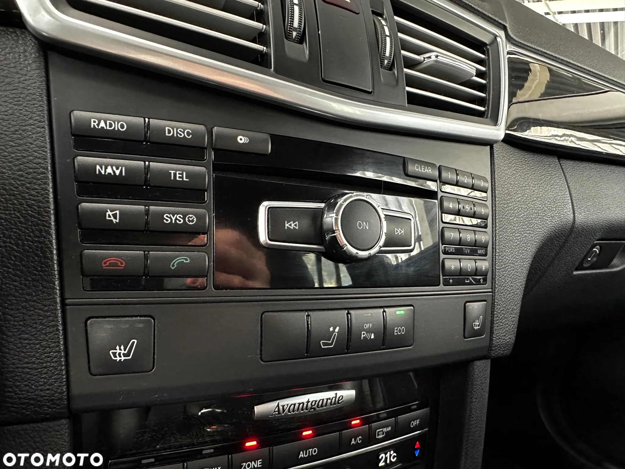 Mercedes-Benz Klasa E 200 T CGI BlueEFFICIENCY 7G-TRONIC Avantgarde - 22