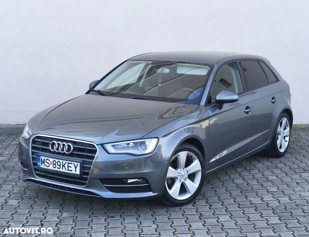 Audi A3 Sportback 1.6 TDI S tronic Ambiente - 3