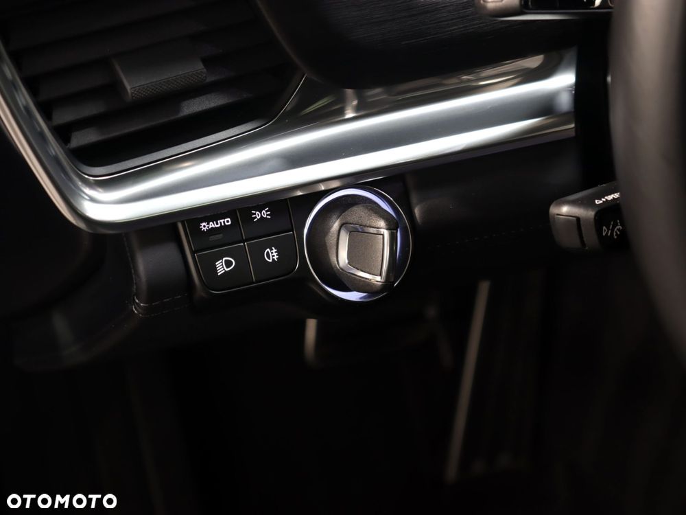 Porsche Panamera - 25