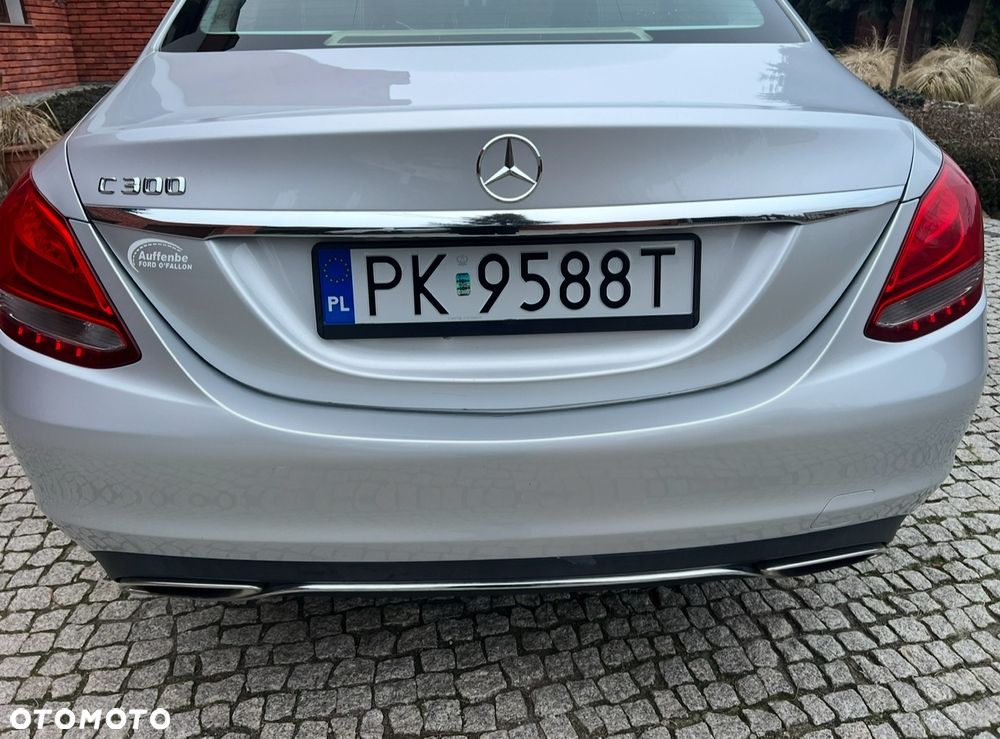 Mercedes-Benz Klasa C 300 7G-TRONIC Exclusive - 15