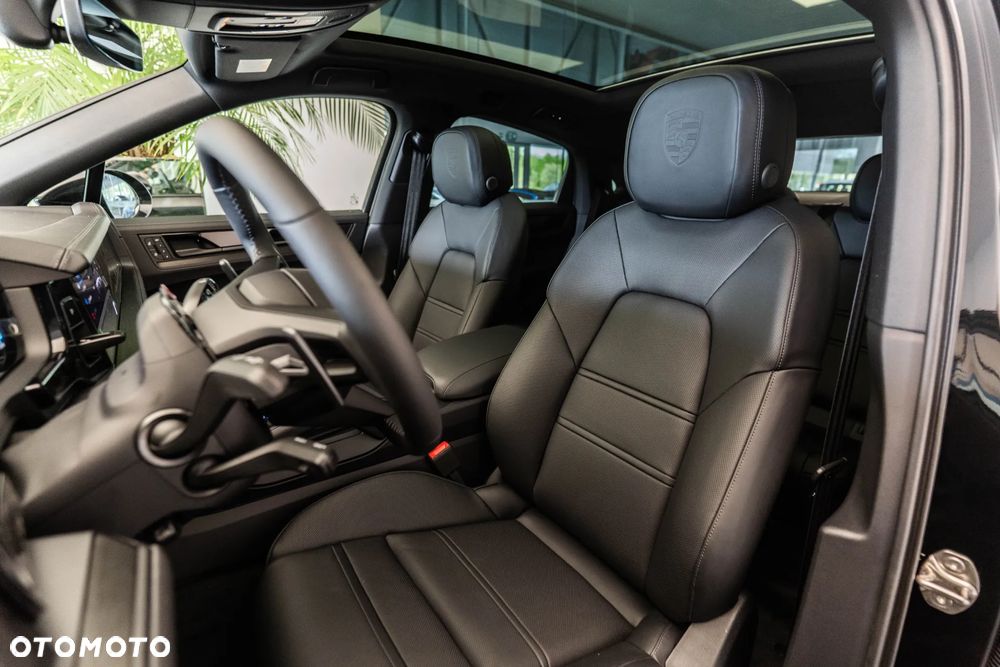 Porsche Cayenne E-Hybrid PHEV Black Edition - 13