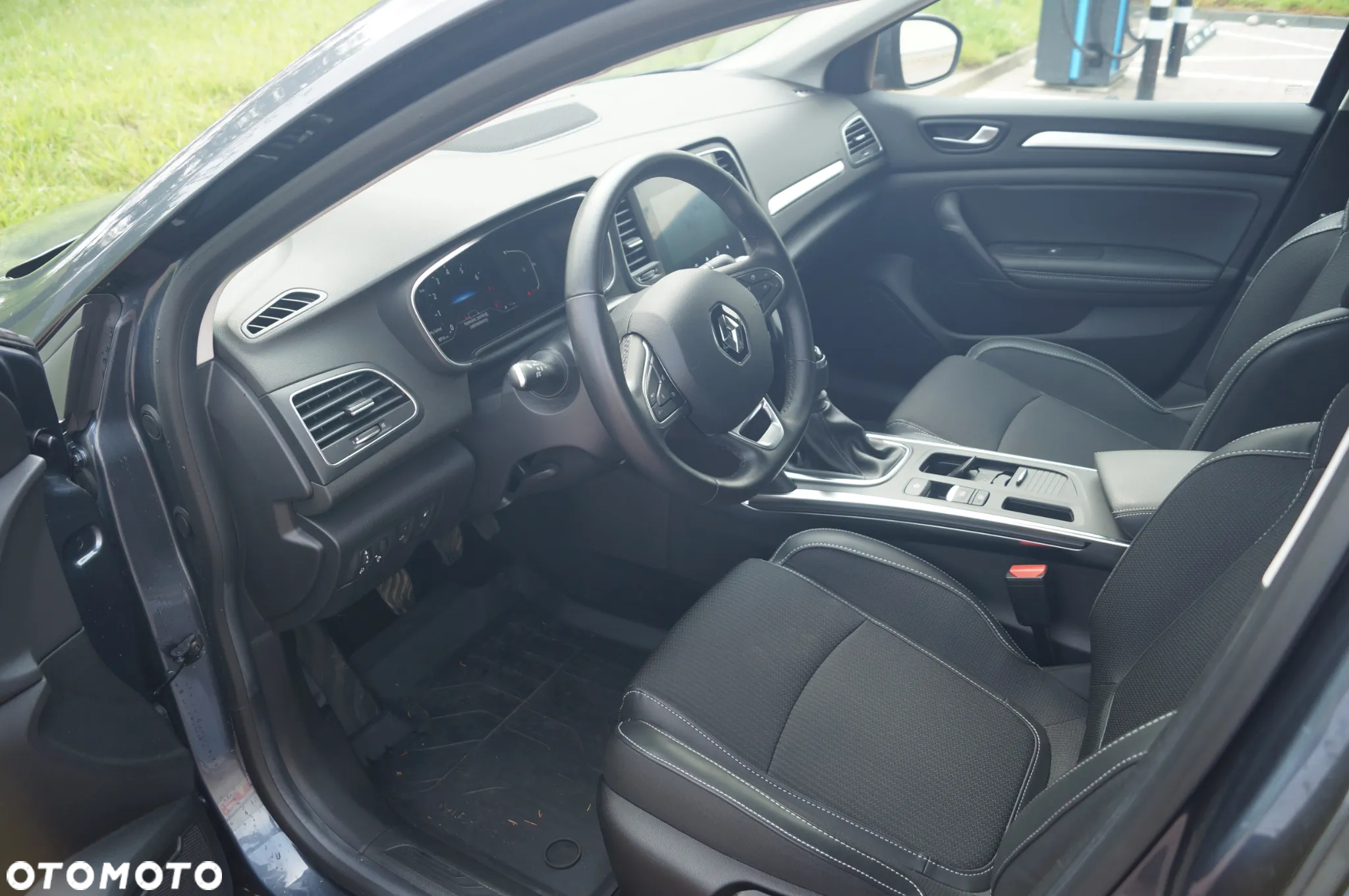 Renault Megane 1.3 TCe Intens - 9