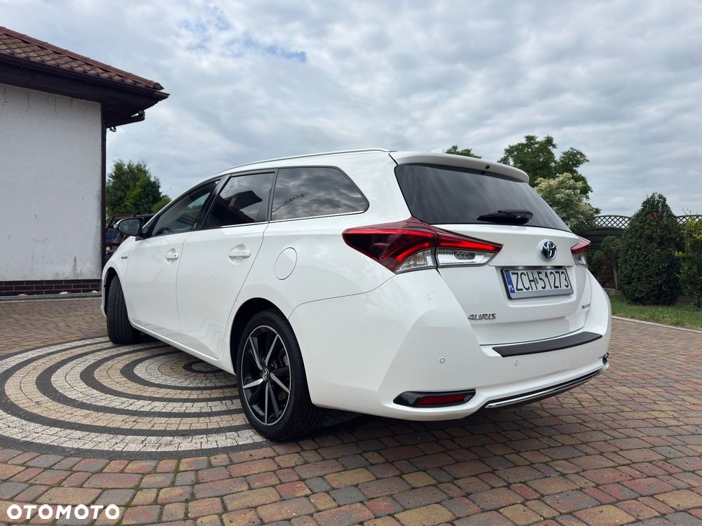 Toyota Auris - 5