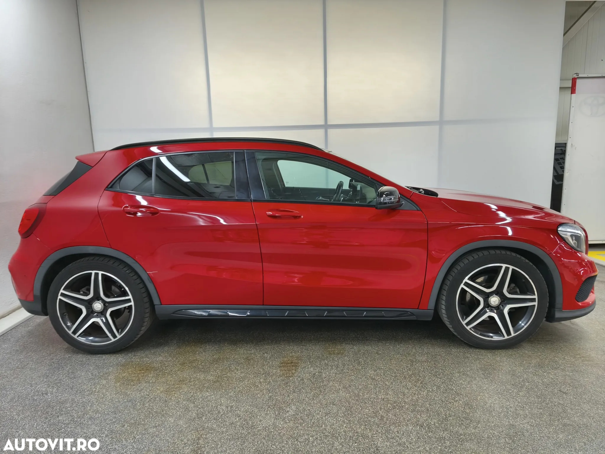 Mercedes-Benz GLA 220 d 4Matic 7G-DCT AMG Line - 7