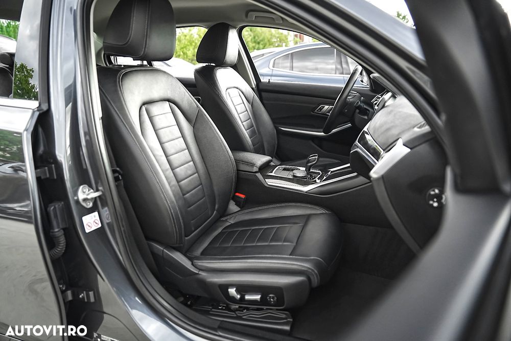 BMW Seria 3 330e Aut. Luxury Line - 15