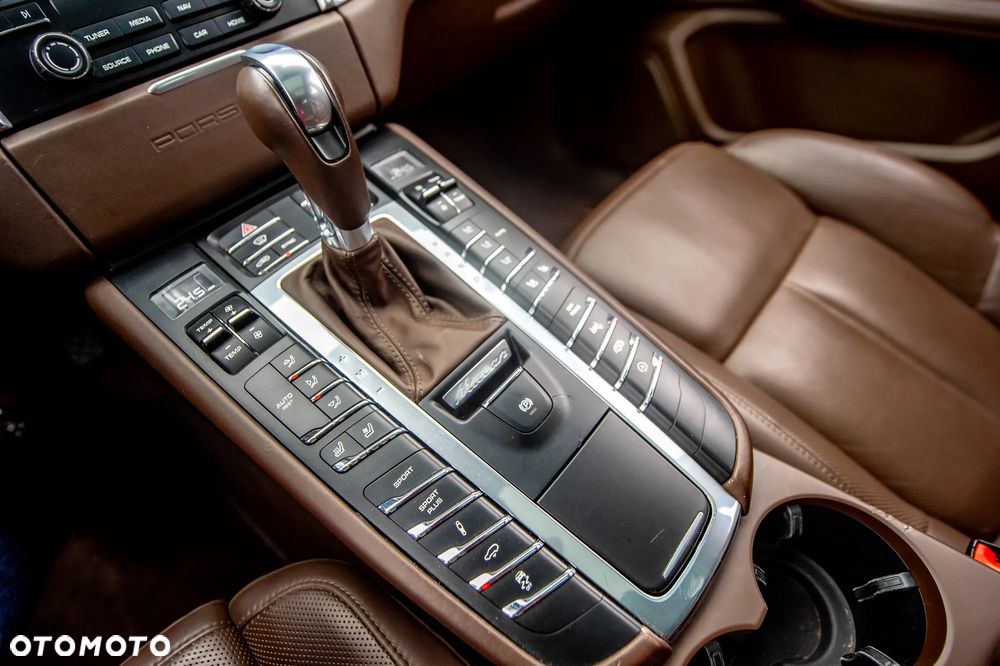 Porsche Macan GTS PDK - 37