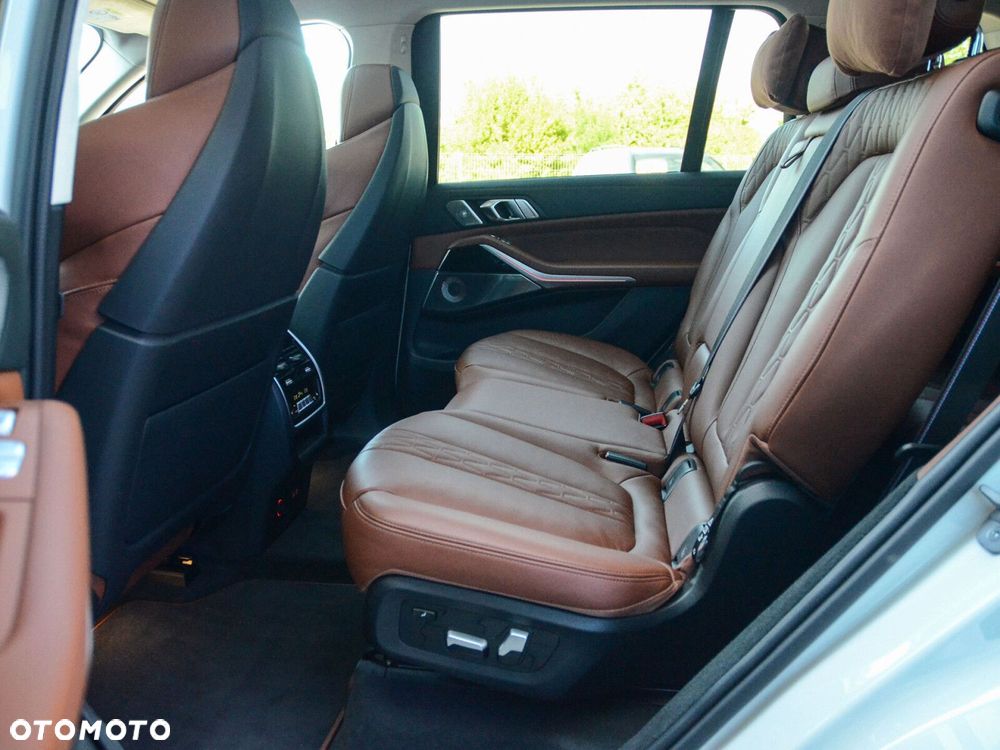 BMW X7 - 41