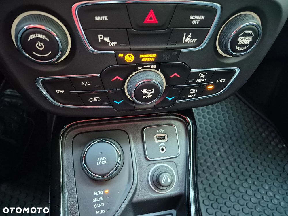 Jeep Compass 2.0 MultiJet Active Drive Limited - 28