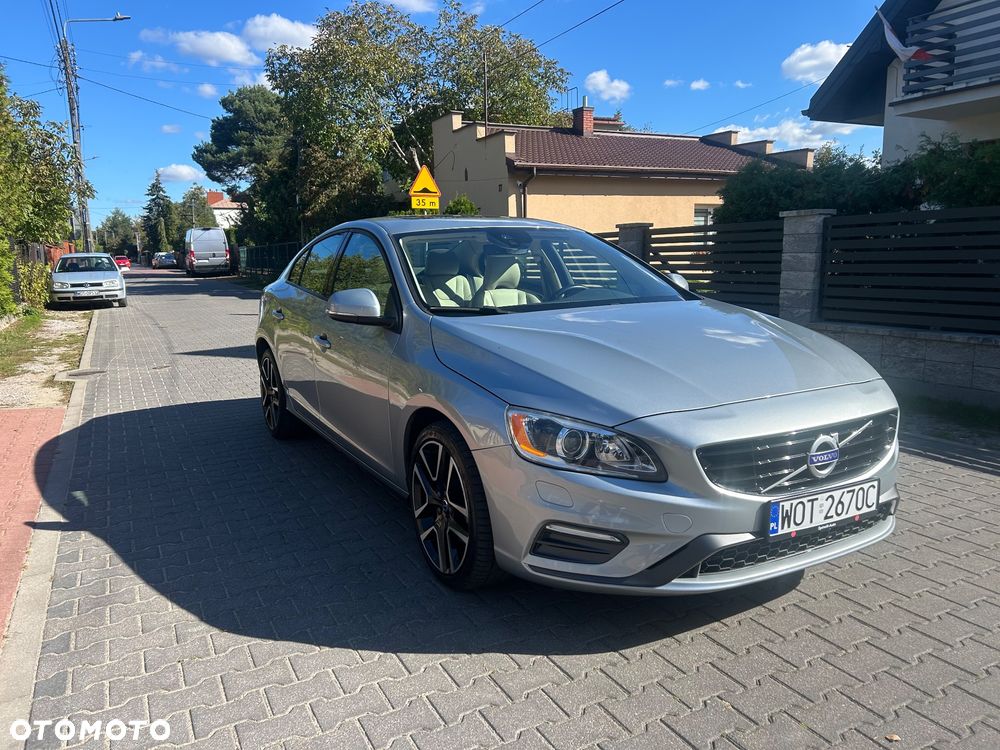 Volvo S60 T5 Drive-E R-Design Momentum - 3