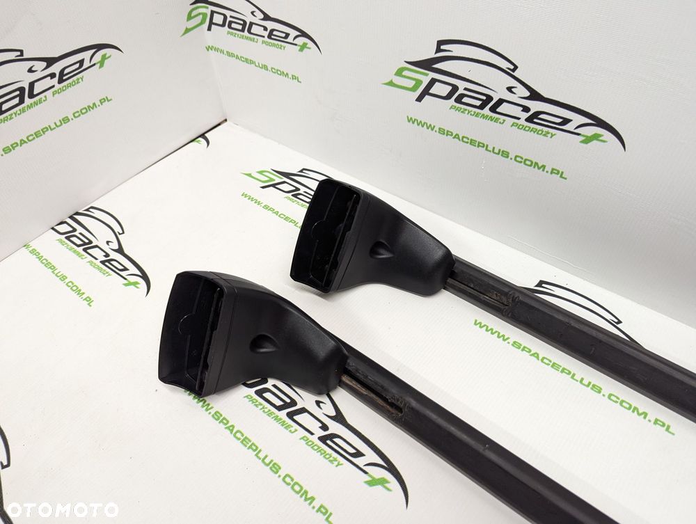 Bagażnik dachowy Thule: belki 761 + Kit dopasowujący 183084 + Stopy 751 - 5