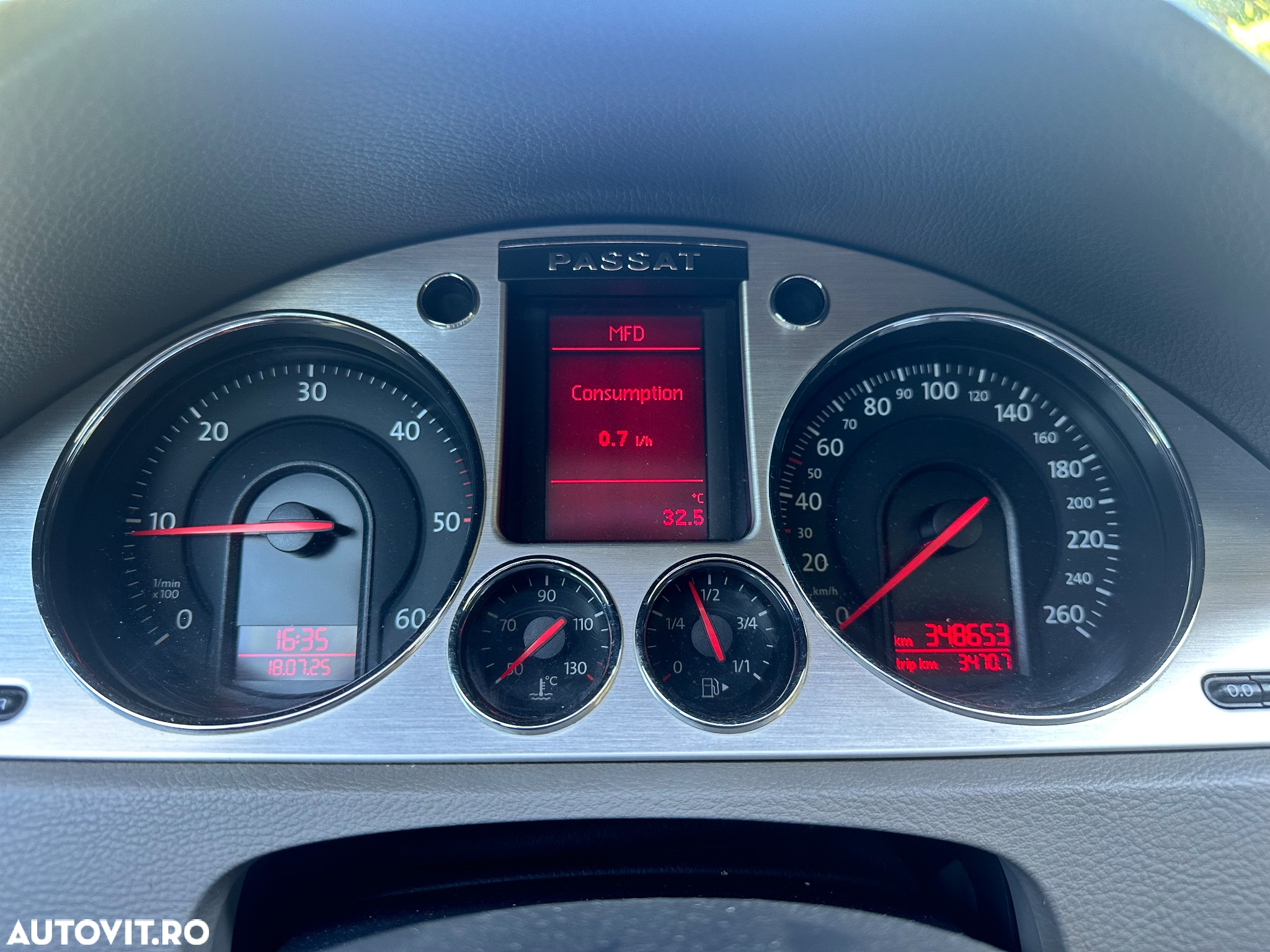 Volkswagen Passat Variant 2.0 TDI Highline DPF 4Motion - 24