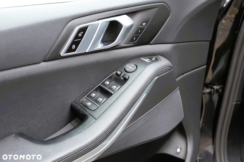 BMW X5 xDrive45e xLine - 22