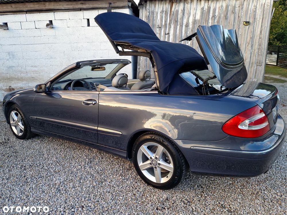 Mercedes-Benz CLK - 9